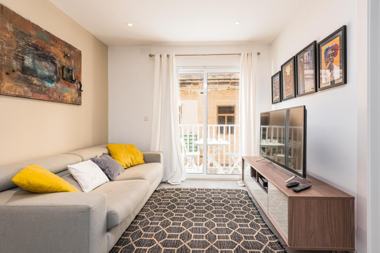 Smart Seaview Apartment